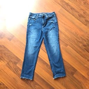 Universal thread cropped jeans